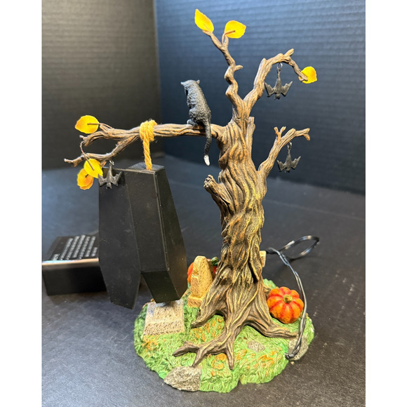 Department 56 Halloween Village Accessories Rock-a-Bye Vampire-Lights w/Box READ - Picture 6 of 16